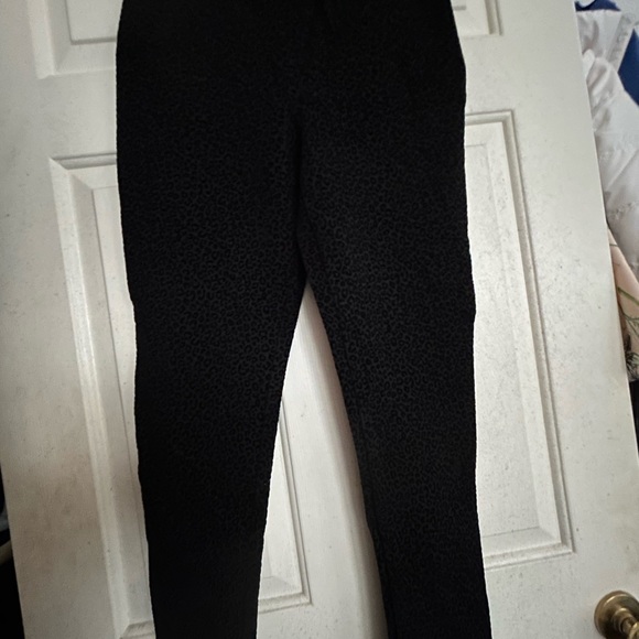 New Ann Taylor Skinny Pants Flocked Velvet Animal Print SZ Medium Leggings - Picture 12 of 15